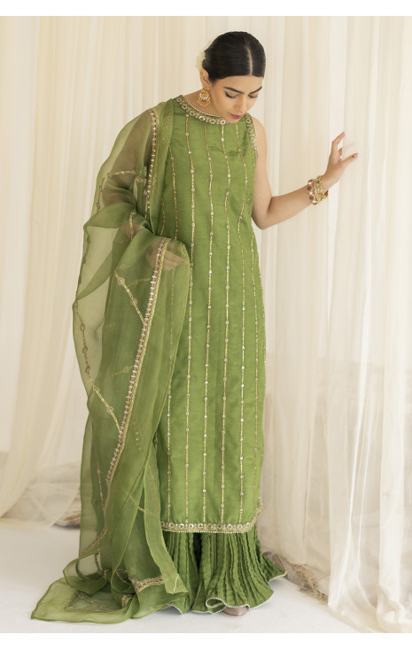 Pear Green Outfit